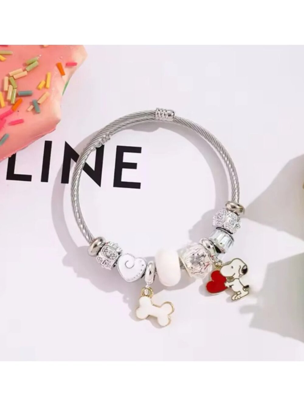 Cute Snoopy Dog & Bone Charm Beaded Bracelet – Adjustable Cartoon Heart Bracelet